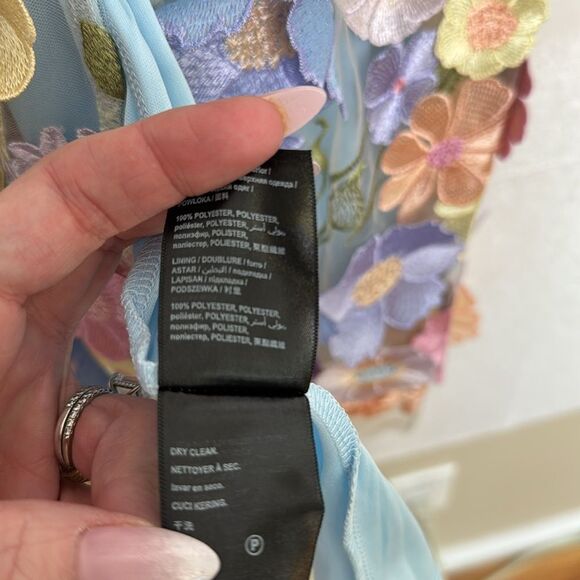 Bebe Floral Embriodered Midi Dress. XXS - Picture 6 of 6